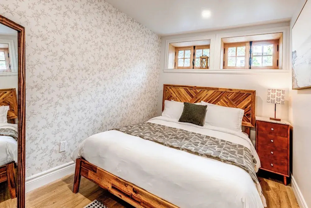 Majestic 3-Bedroom Designer Apartment