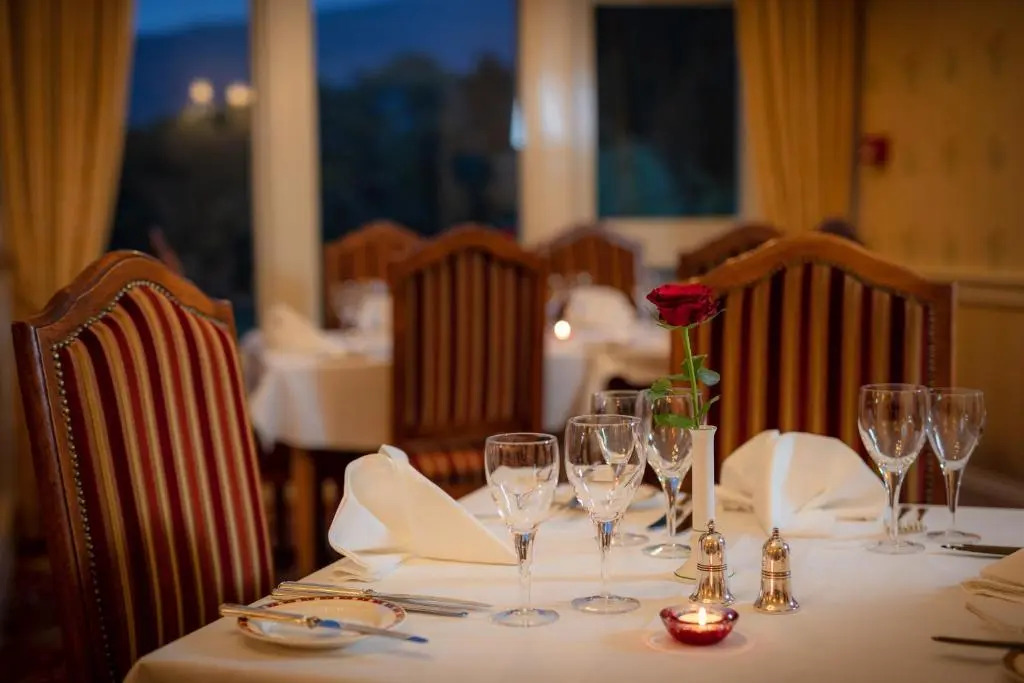 Glengarry Castle Hotel