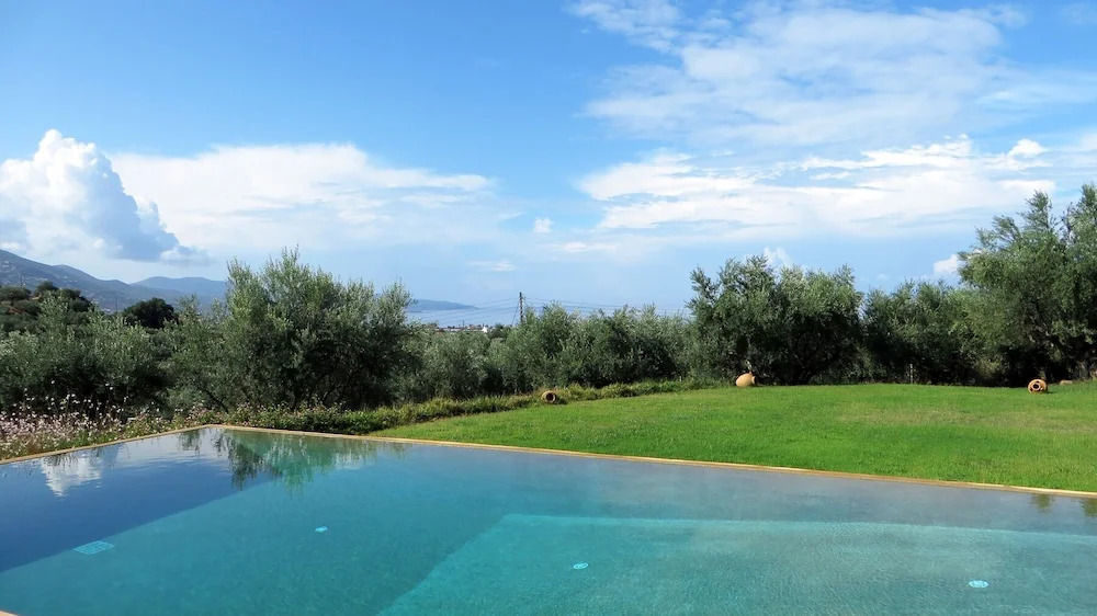 Luxurious Sea & Olive Private Villa - Pool
