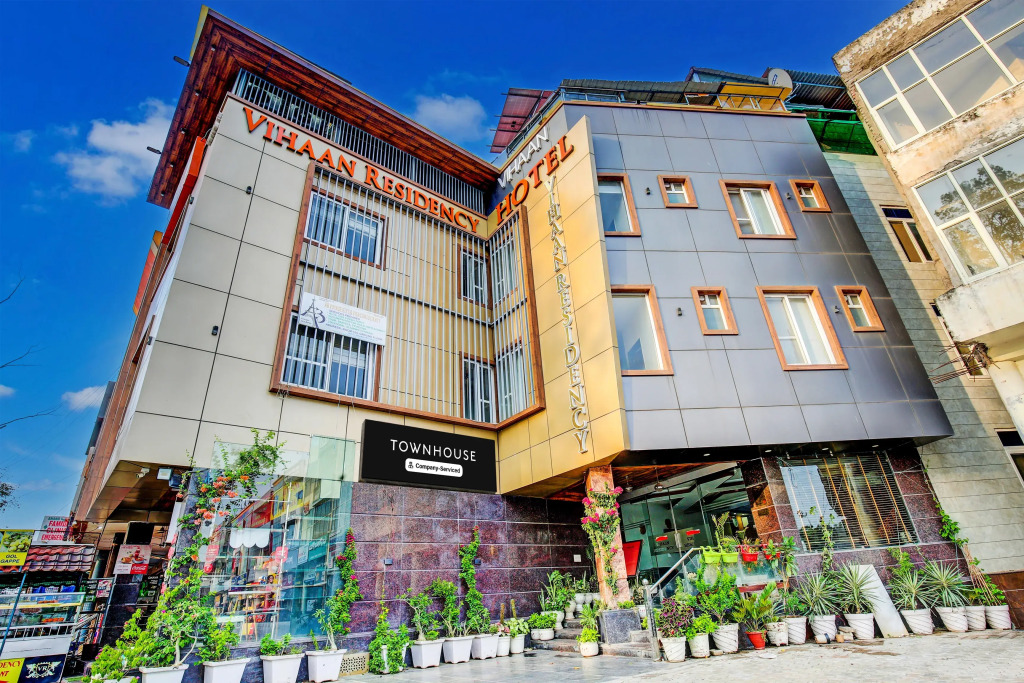 Super Townhouse by OYO Eastern View Formerly Vihaan Residency