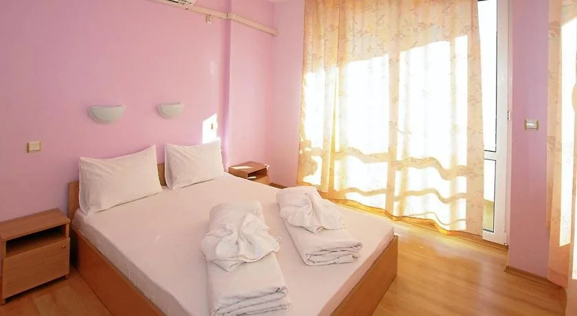 Sunshine Family Hotel