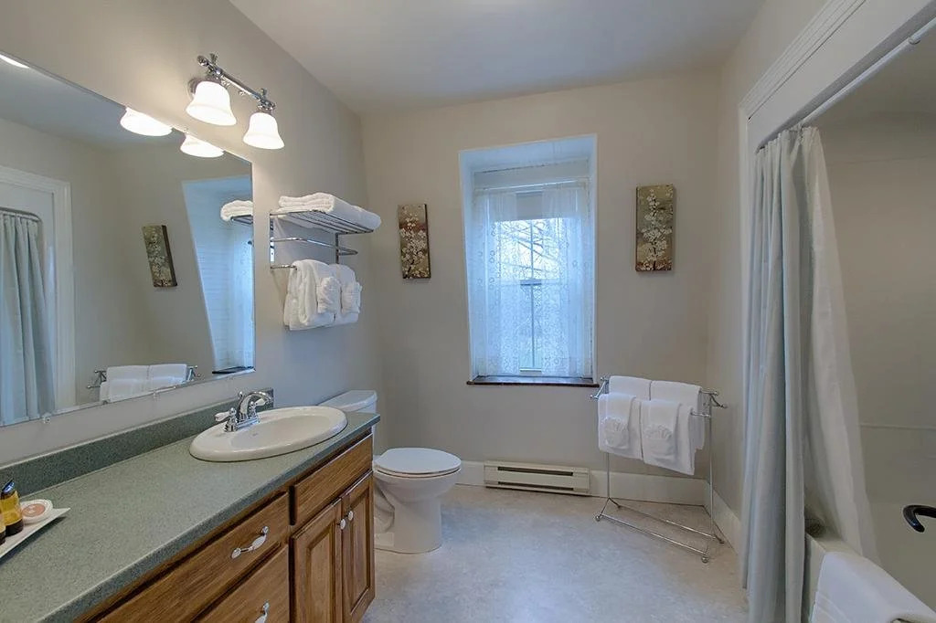 Rayski Guest House