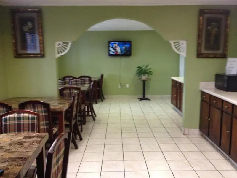 Knights Inn Memphis Airport