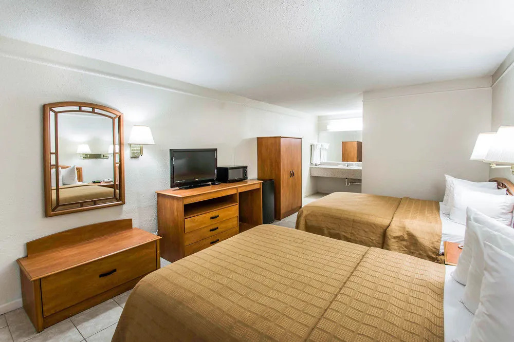 Rodeway Inn