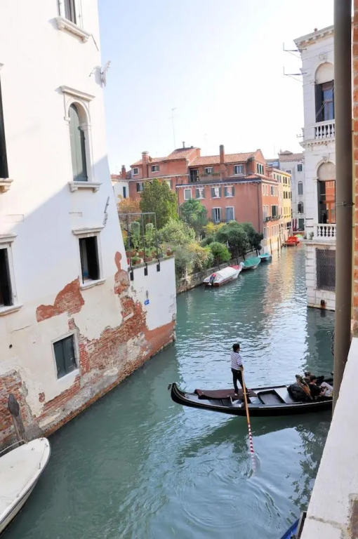 Casa Dei Pittori Venice Apartments
