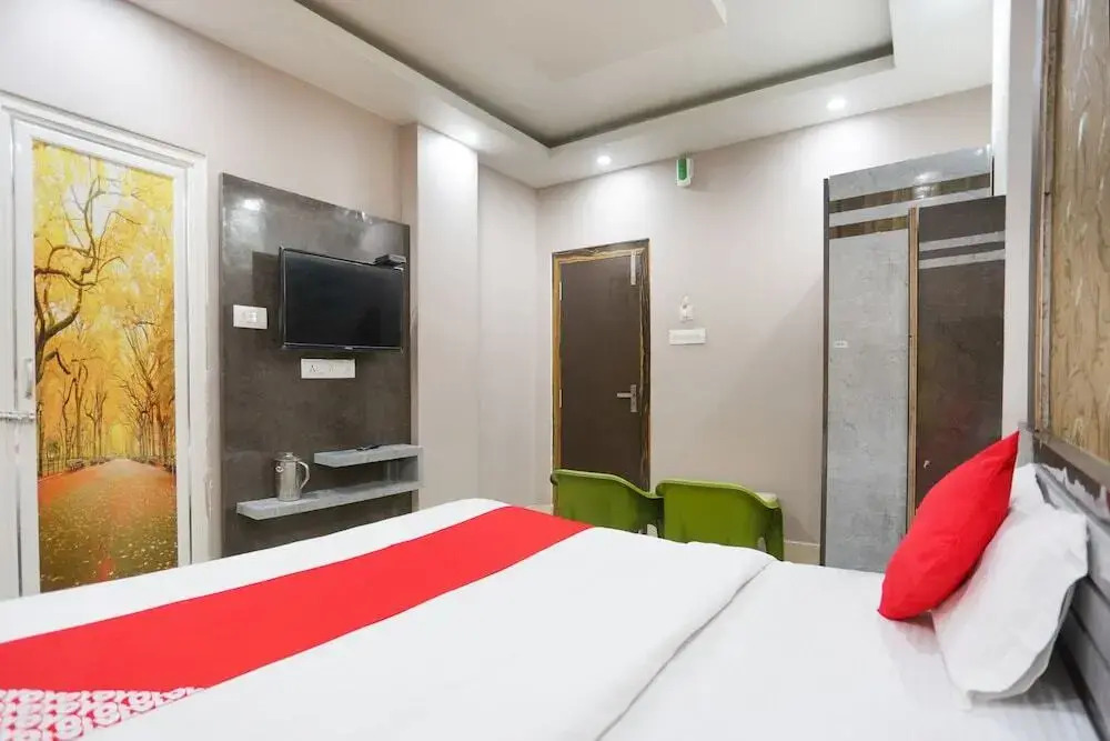 Soms Empire by OYO Rooms