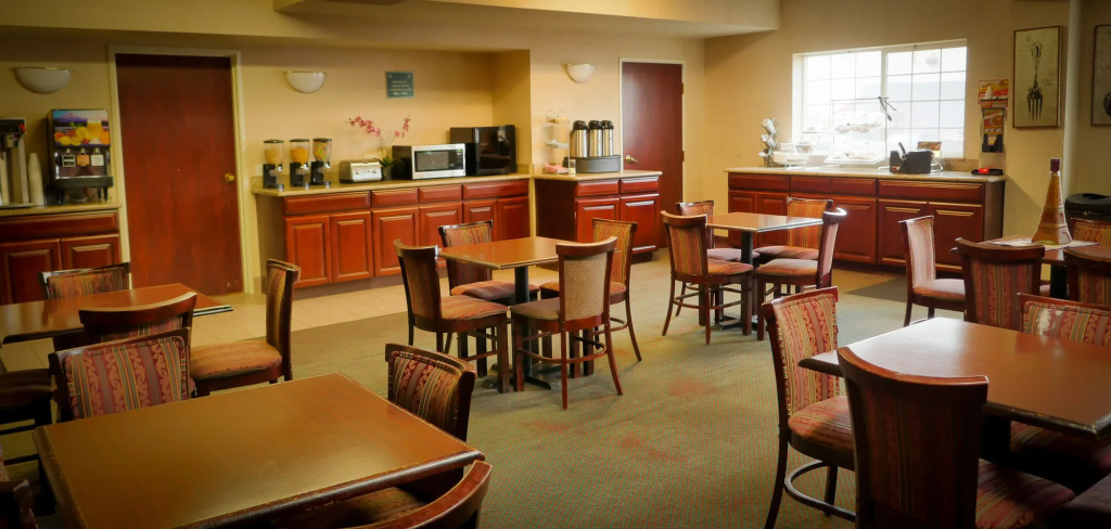 Portland Suites Airport East