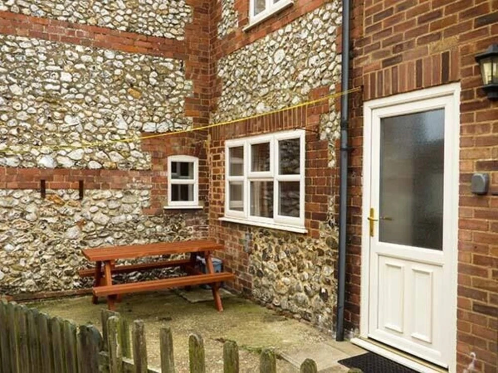 2 Carr Terrace