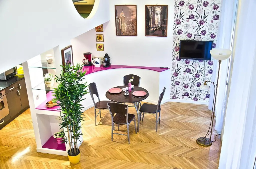 The Fashion Street Apartments