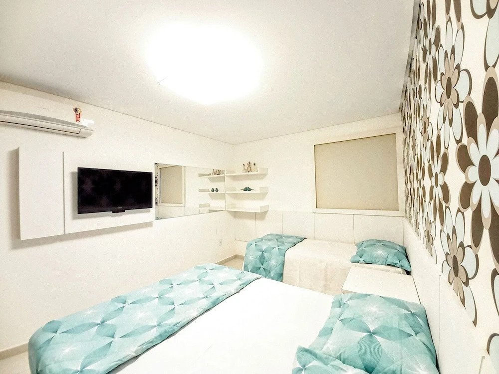 Carneiros Beach Resort