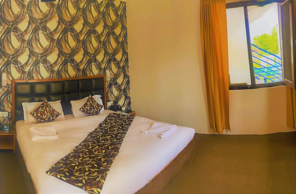 Echor Kashmir Holidays Resort Srinagar