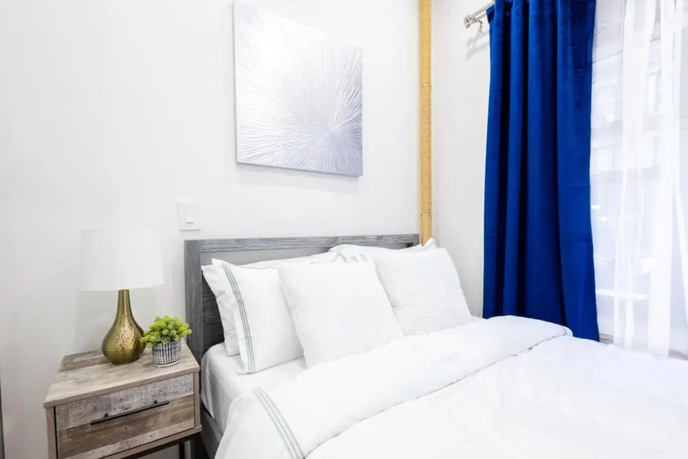 317-1a New Modern 1BR W D Walk to Central Park