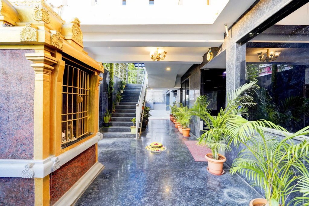 Townhouse Oak Pallikarani Near Balaji Dental College