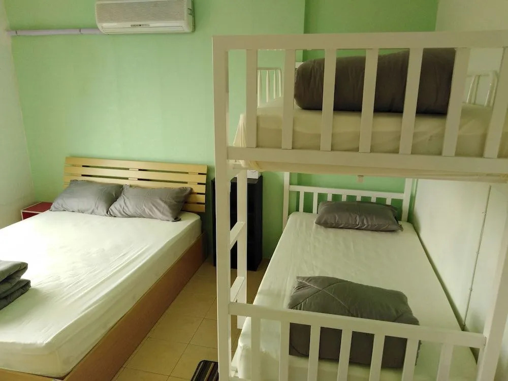 Non-Len Hostel