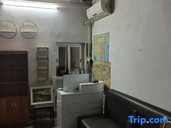 Zhanjiang Old Street Corner Youth Hostel