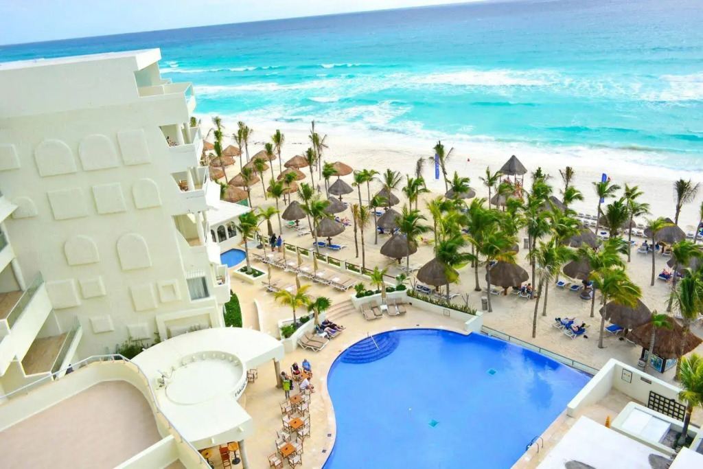 Hotel NYX Cancun