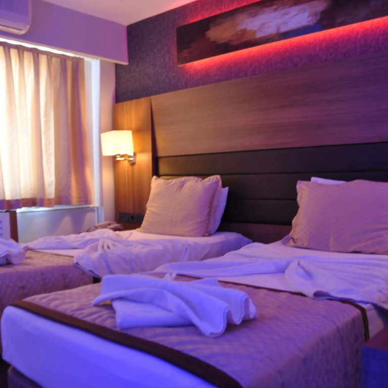 İzmir Otel Kabaçam