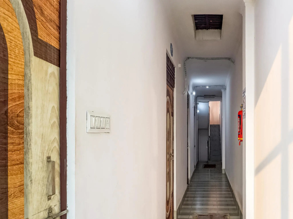 OYO 72465 Hotel Gudaura
