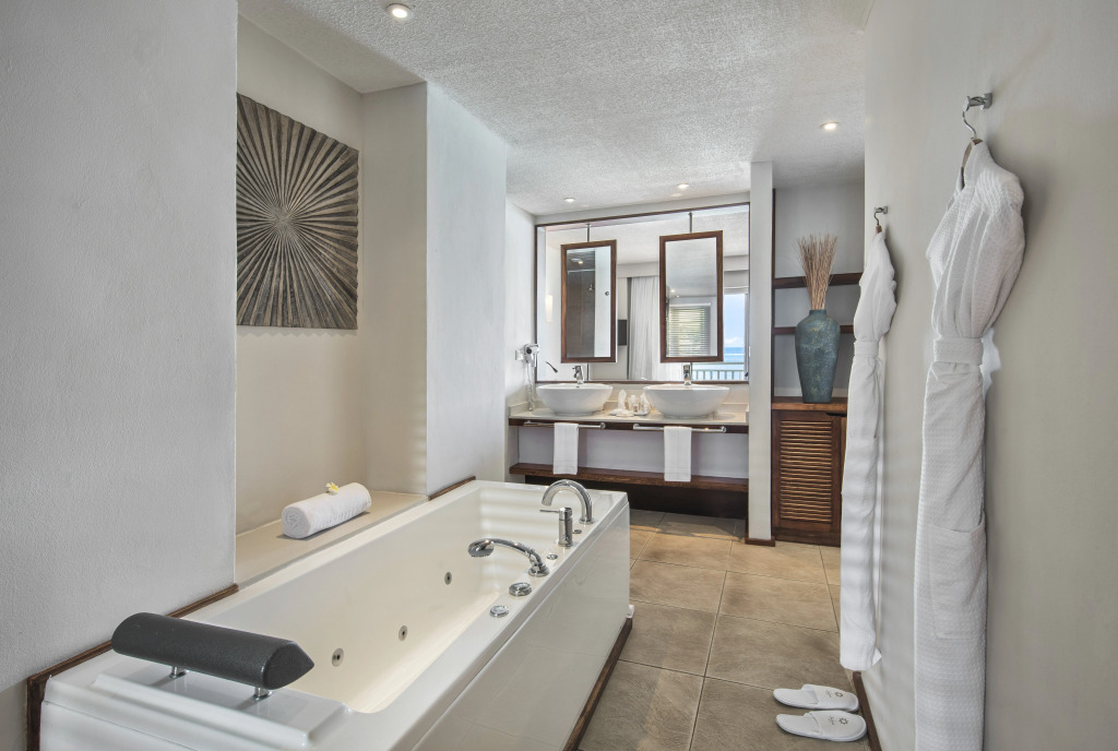 Solana Beach - Adults Only