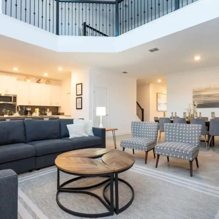 Spacious Comfy Retreat Prime Location Amazing
