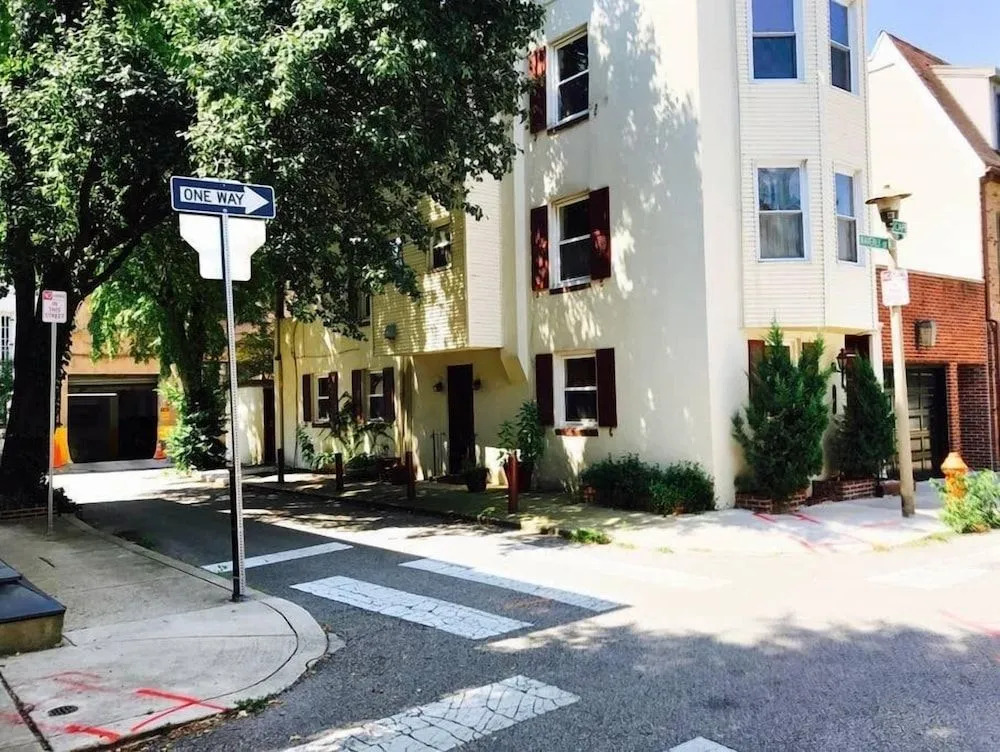 GEM Location+cozy Studio 1bd, Bath&kitchen!