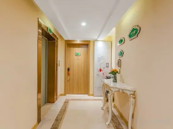 Vienna 3 Best Hotel (Zhengding International Airport)