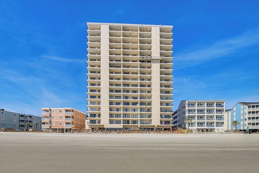 Great for Families! Murrells Inlet Beachfront Gem