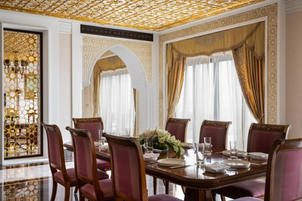 Отель Jumeirah Zabeel Saray Dubai