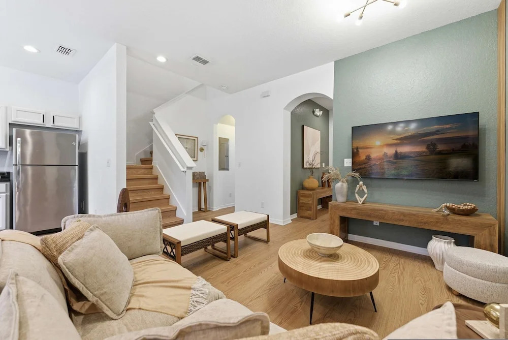 Modern Family 4BR Townhome Near Disney in Orlando 2752