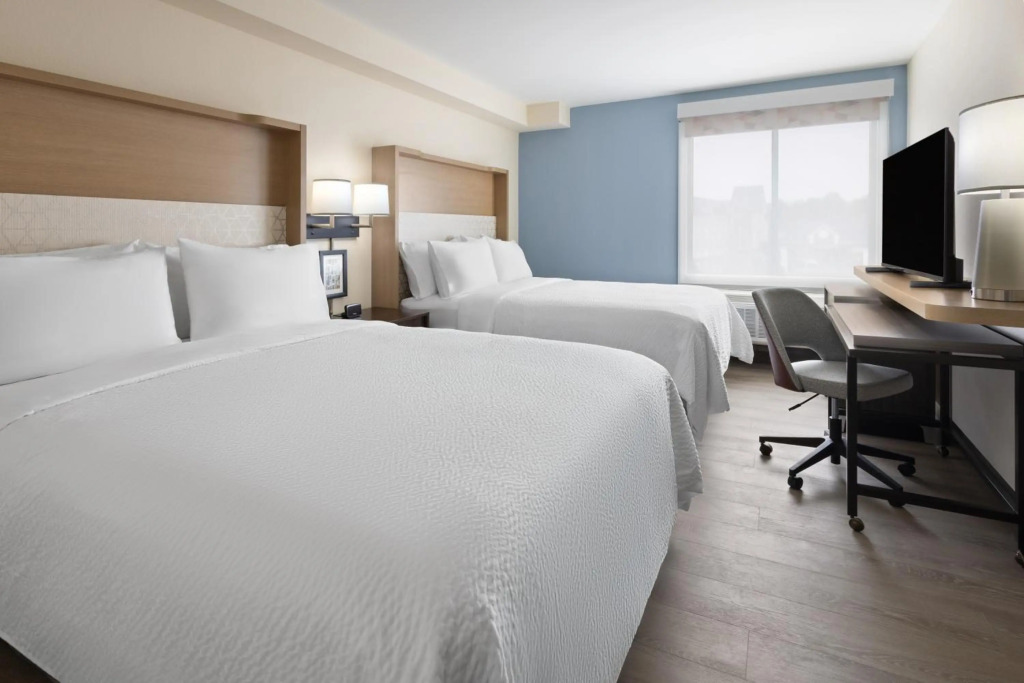 Holiday Inn & Suites Richmond West End by IHG