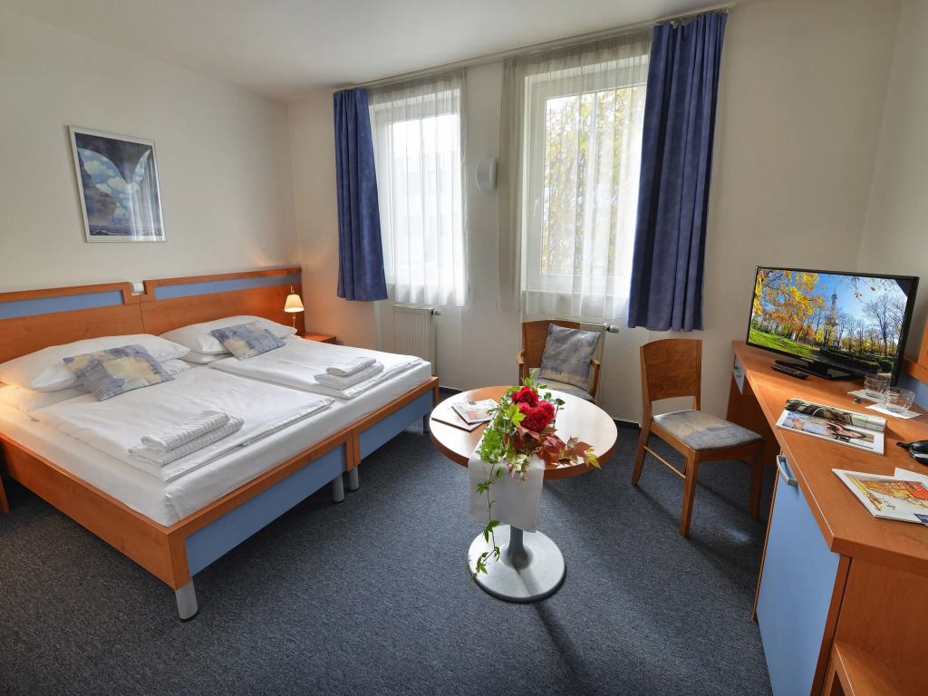 EA Hotel Populus
