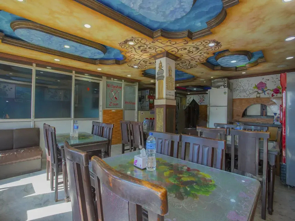 OYO 267 Hotel Tanahun Vyas