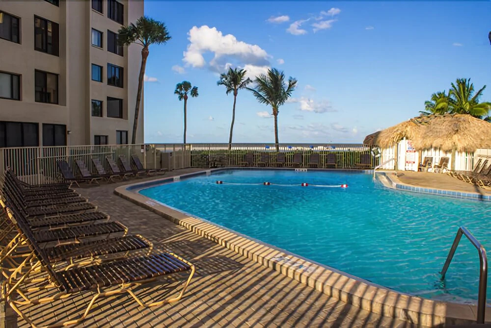 Estero Blvd Condo #259117 2 Bedrooms 2 Bathrooms Condo