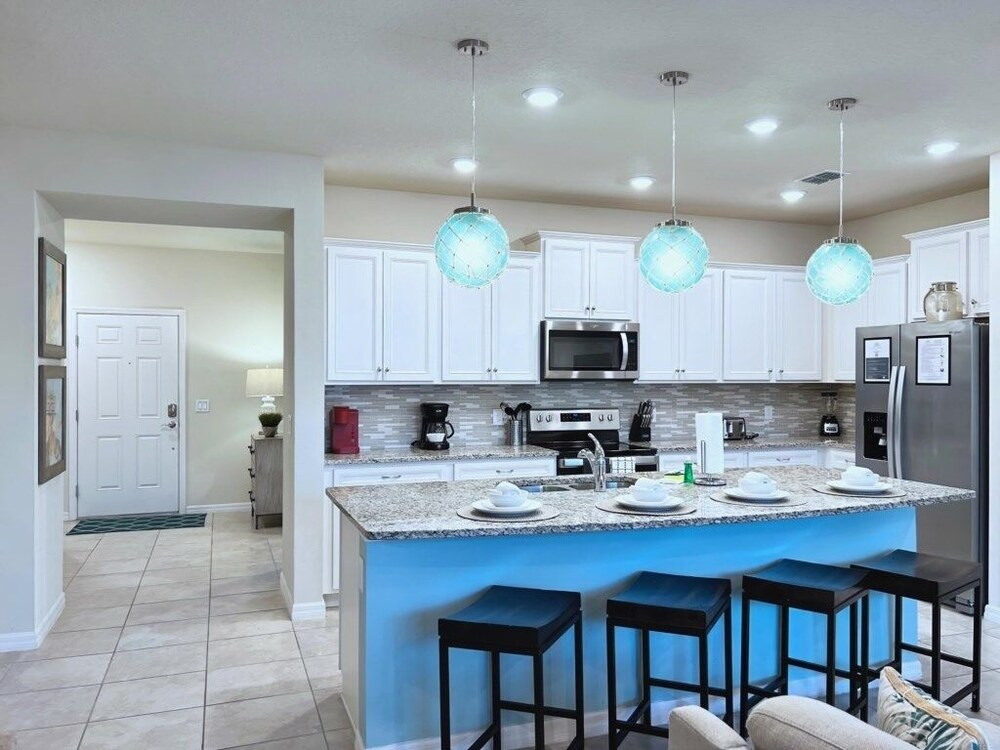 Fabulous 5bd Family Townhome With Splash Pool-726g 5 Bedroom Townhouse