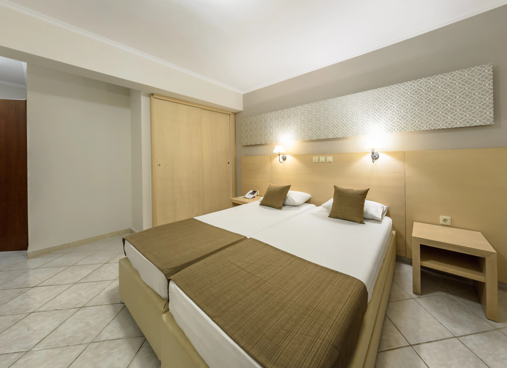Karras Hotel