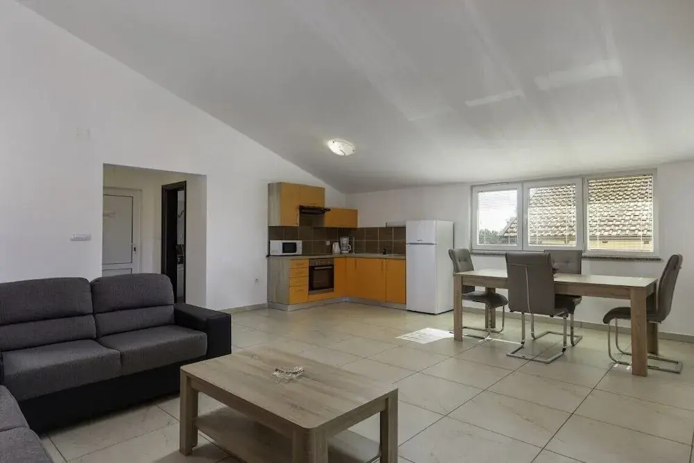 Comfort apartments with pool in Medulin