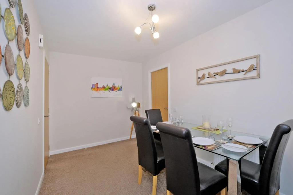 Netherhills Apartment