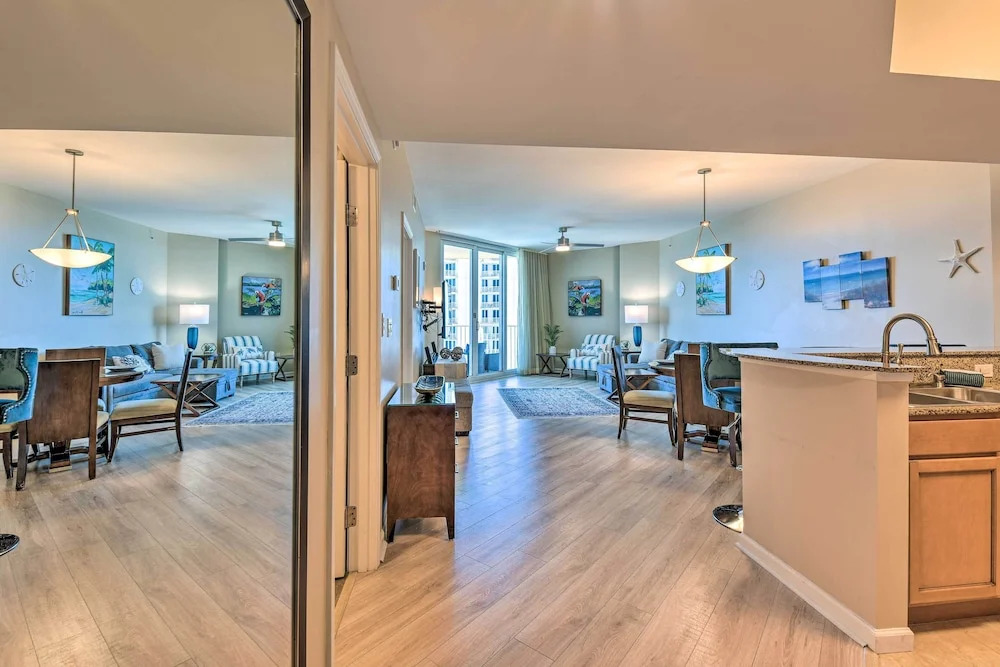 Modern Resort Condo With Balcony - Walk to Beach!