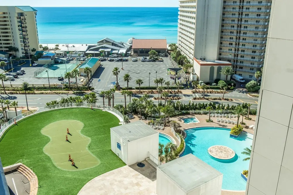Laketown Wharf 2118