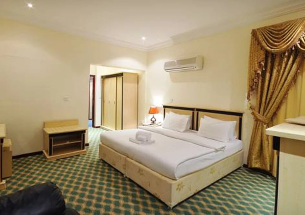 Crystal Palace Hotel Doha