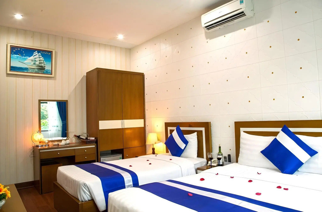 Khách sạn Hướng Dương