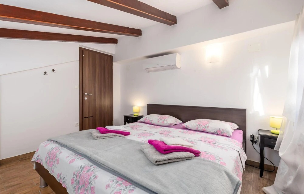 Nice Apartment in Rijeka With 2 Bedrooms and Wifi