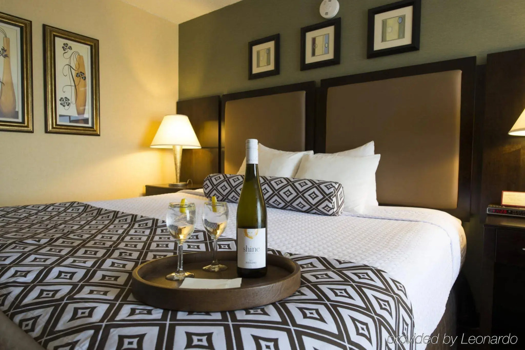 Crowne Plaza Hotel Philadelphia - Bucks County