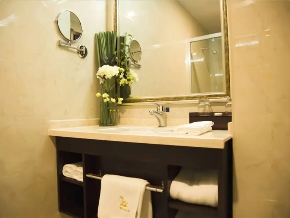 GreenTree Eastern Changchun FAW West Station Hotel