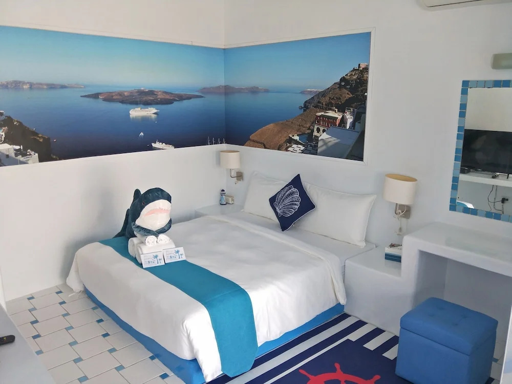 Blues White B&B