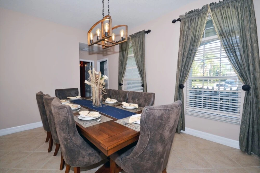 Formosa Gardens 220794