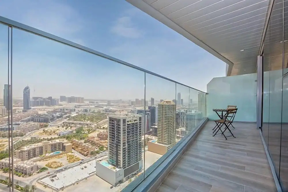 Guest and Co - Enchanting Vistas From This Fancy Apartment in JVC
