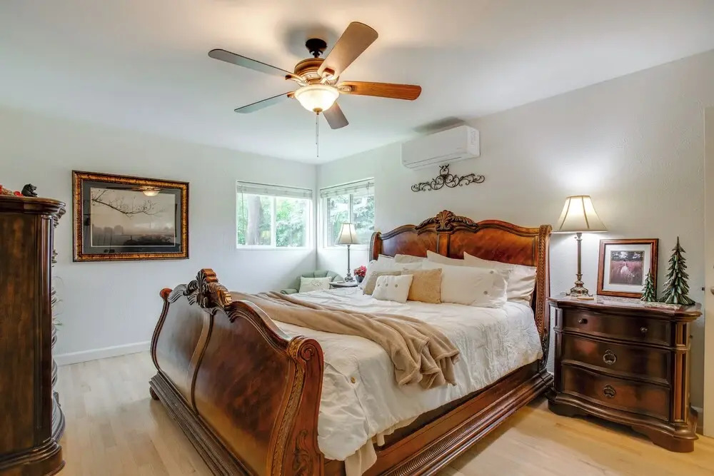 Modern Creekside Home: 9 Mi to Downtown Denver