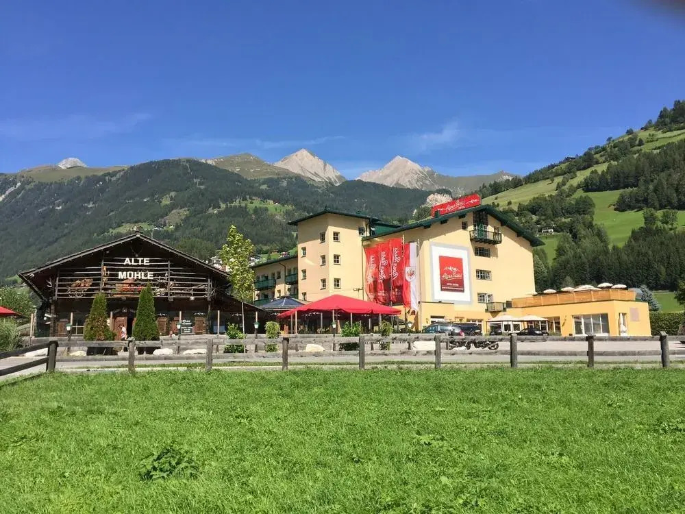 AlpenParks Montana Apartments
