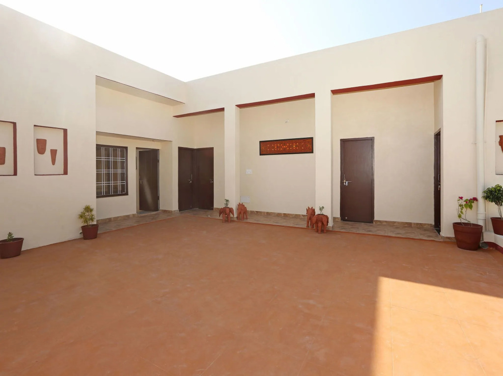Gulmohar guest house